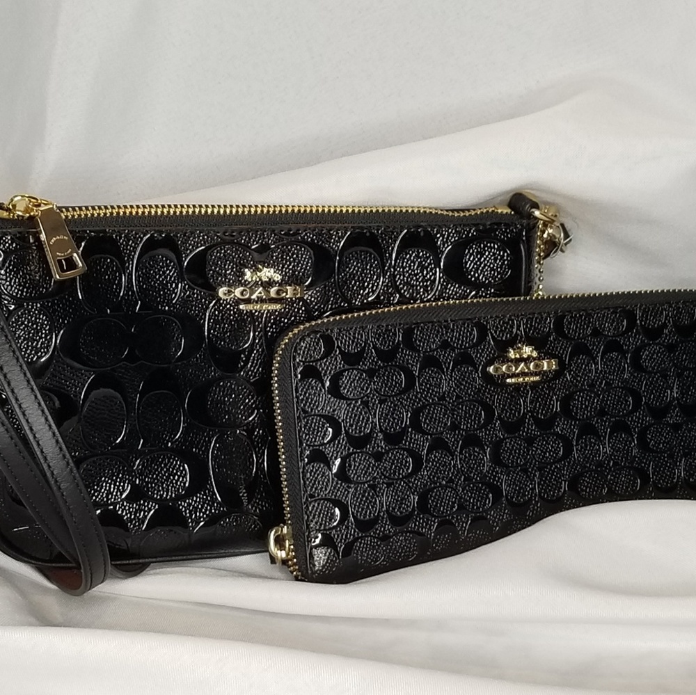 Coach purse and wallet